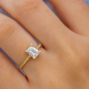 Verlobungsring, Weißgold, Gelbgold, Roségold, Heiratsantrag, Brillant, Goldwerkstatt, Schmuck & Trauringe, Neuötting, Mühldorf am Inn, Verlobung