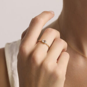 Ring aus 750 Gelbgold mit ovalem Topas – eleganter Goldring – Bild 2